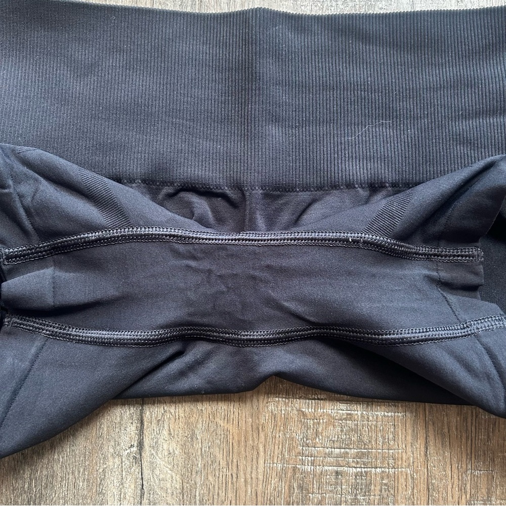 Gymshark Bike Shorts - Picture 4 of 7